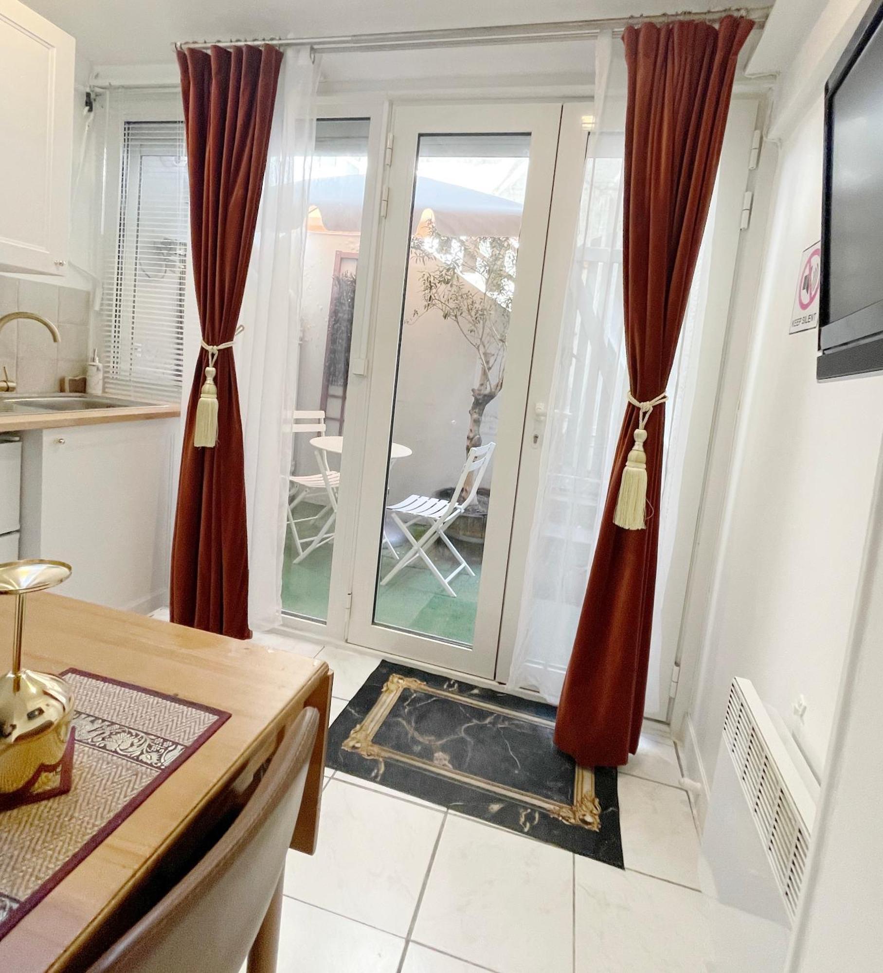 Sympathy Studio For 2 Near The Sacre Coeur Paris Exterior photo